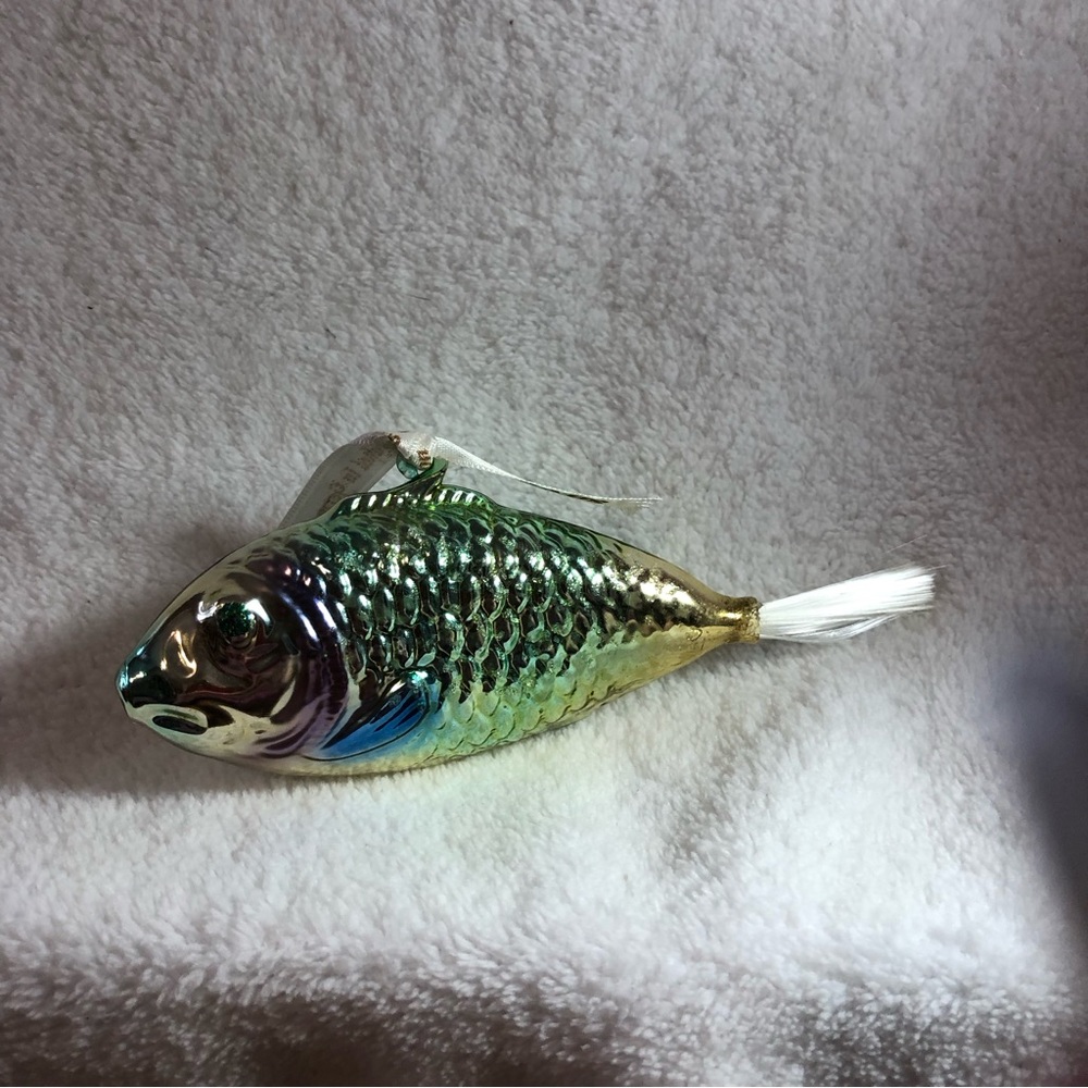 Silvestri glass fish ornament with spun glass tail made in Germany